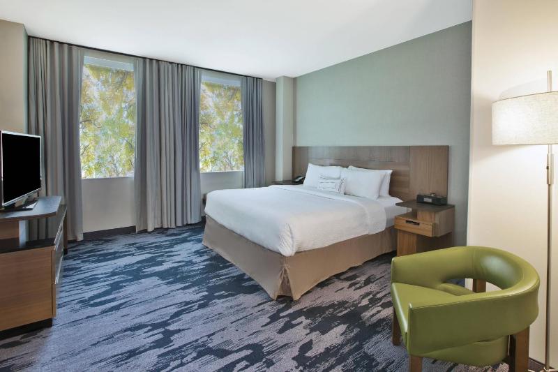 King Room image 2