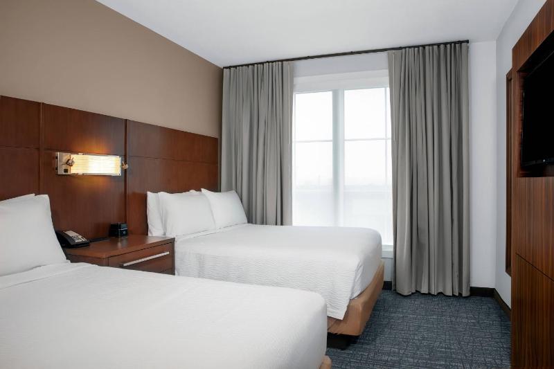 1 Bedroom Suite, 2 Queen image 4