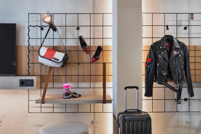 Moxy Munich Ostbahnhof - image 5