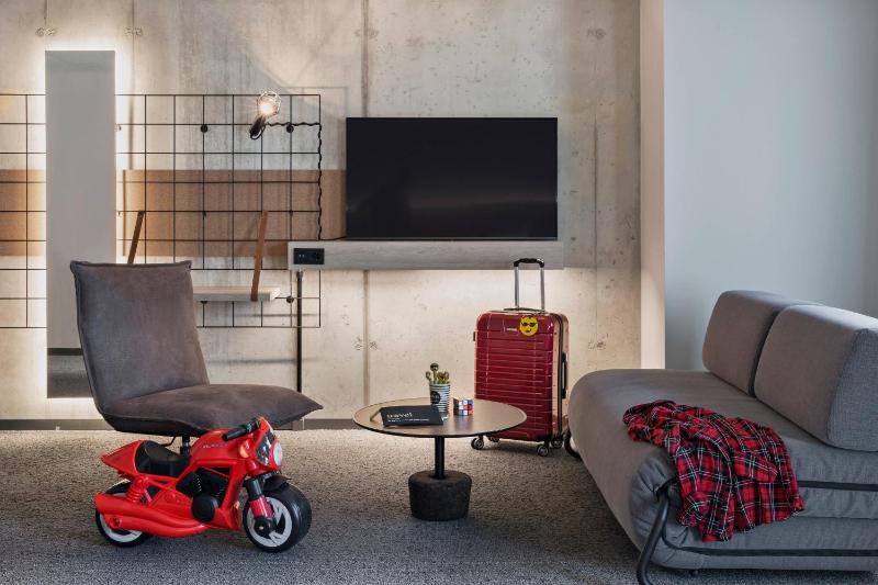 Moxy Munich Ostbahnhof - image 16