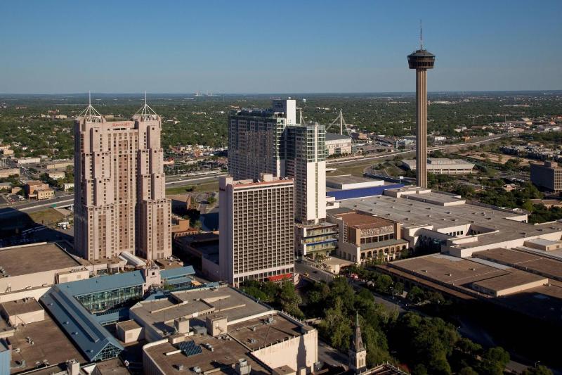 San Antonio Marriott Riverwalk - image 17