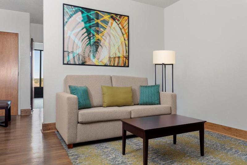 Junior King Suite with Sofa Bed and Lounge Access image 1