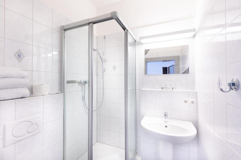 Double Room image 1