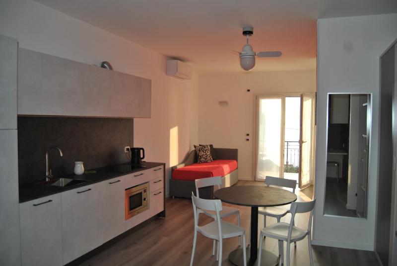 Junior Suite with Balcony and Lake View and Kitchenette image 1