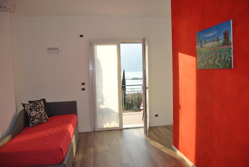 Junior Suite with Balcony and Lake View and Kitchenette image 3