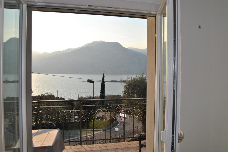 Junior Suite with Balcony and Lake View and Kitchenette image 2