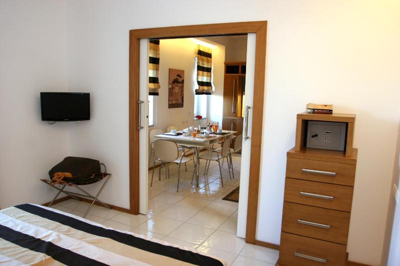Deluxe Apartment image 1