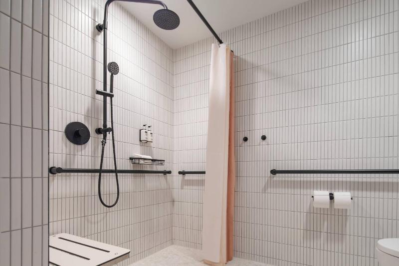 Moxy Miami South Beach - image 18