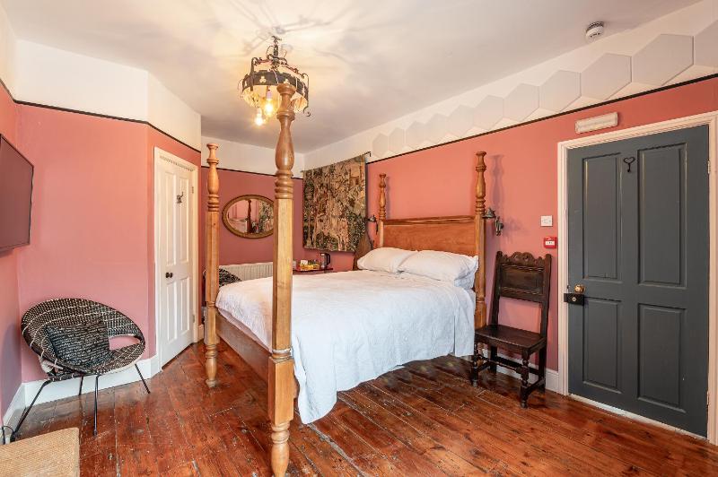 Deluxe Double Room image 1