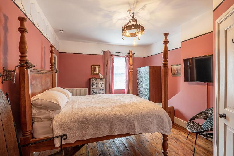 Deluxe Double Room image 3