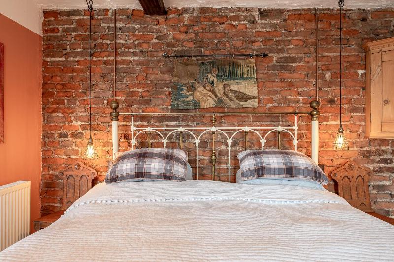 Superior Double Room image 4