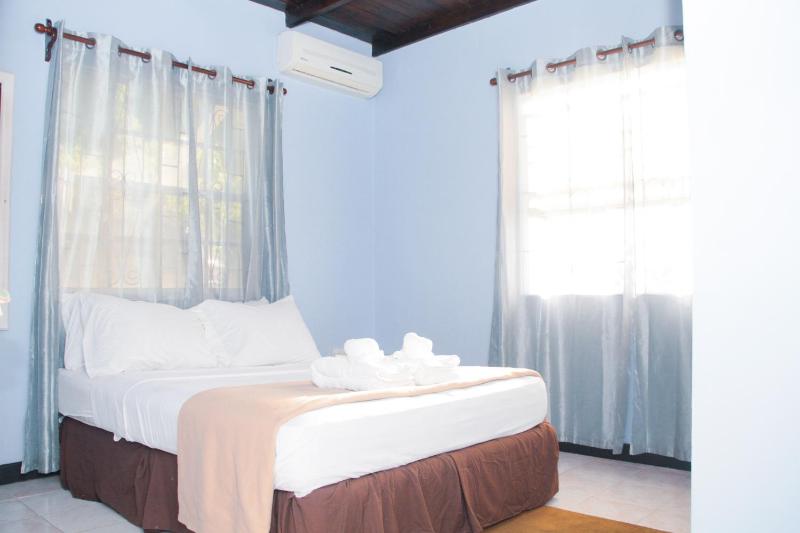 Buttercup Cottage Apartments - image 6
