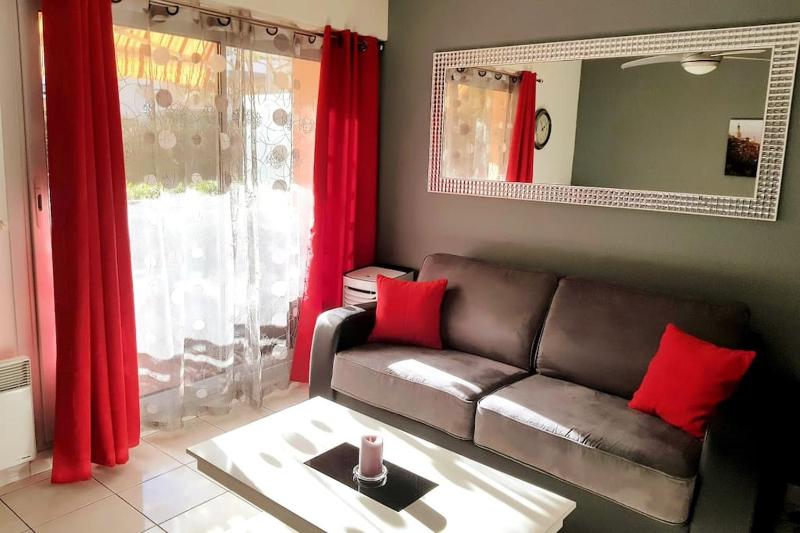 Studio bord de Mer proche Monaco, Menton et Italie Images