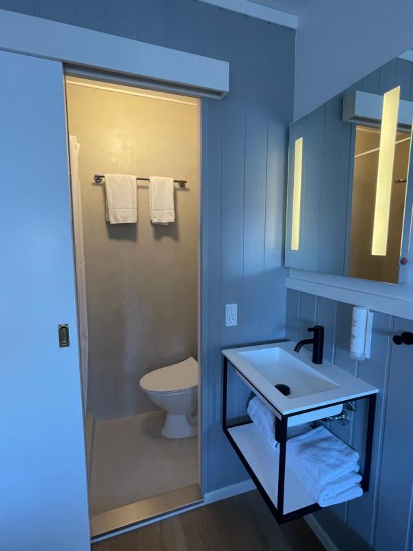 Standard Double Room with Private Bathroom image 3