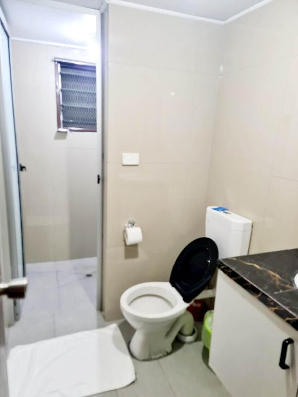 Masters 2 Bedroom Apartment Westfield - image 12