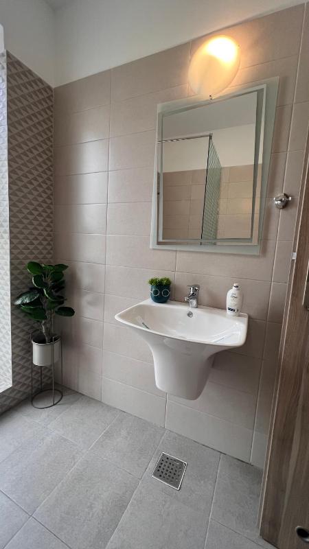 Comfort Triple Room image 3