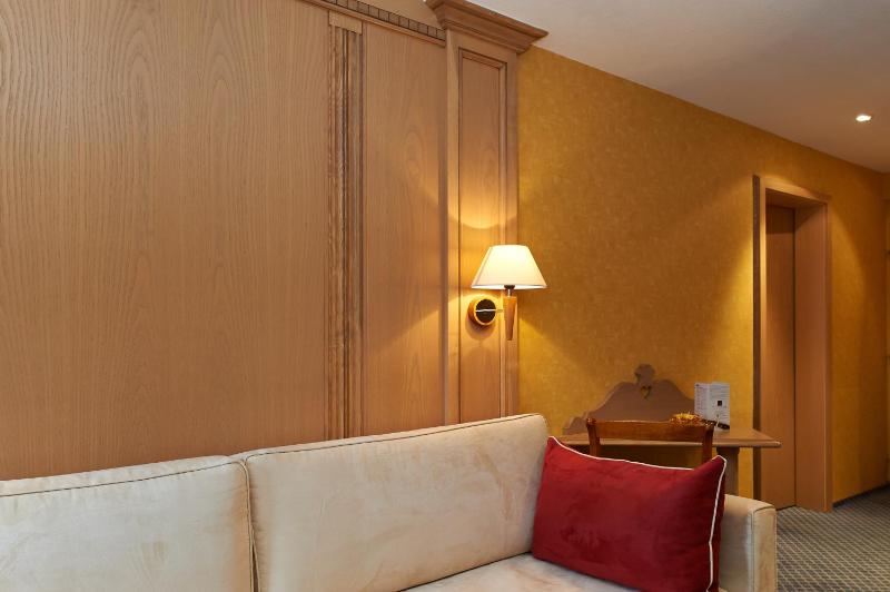 Junior Suite image 2