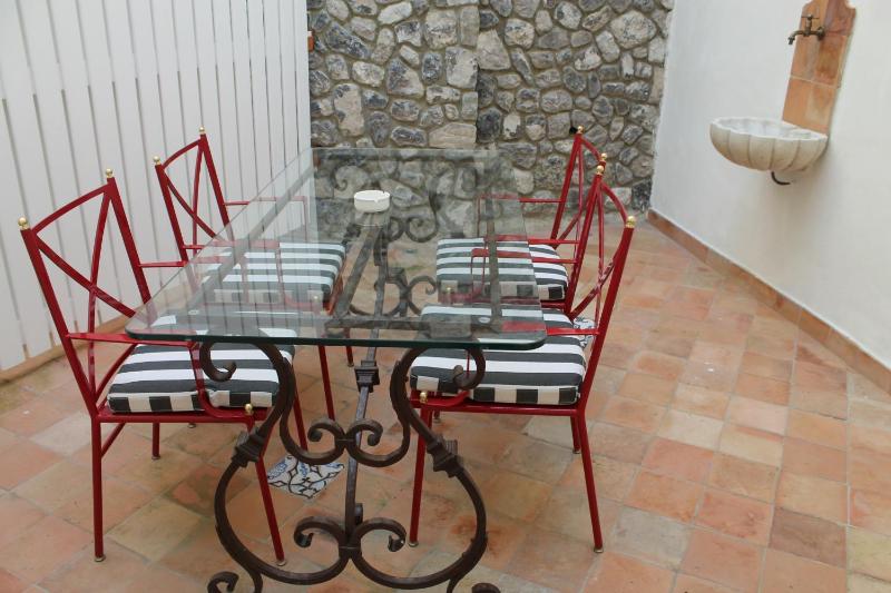 Family Suite - Split Level image 3