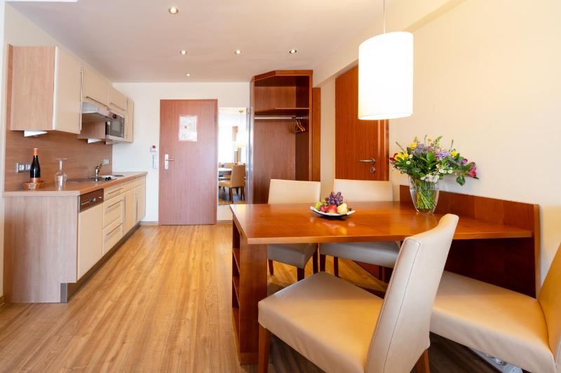 Apartment (4 Adults) image 2