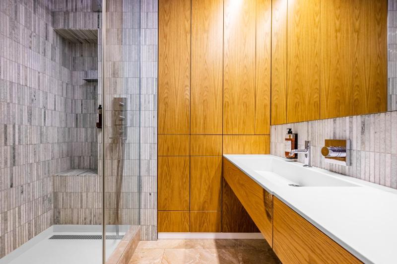 Executive Suite image 4