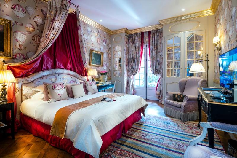 Junior Suite with Free Spa Access image 2