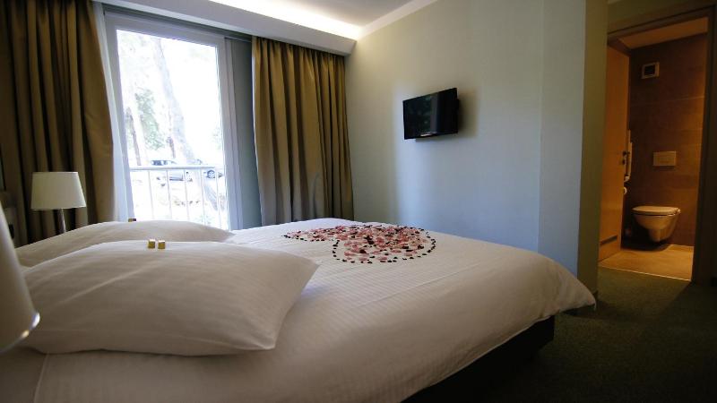 Junior Suite - Park Side image 2