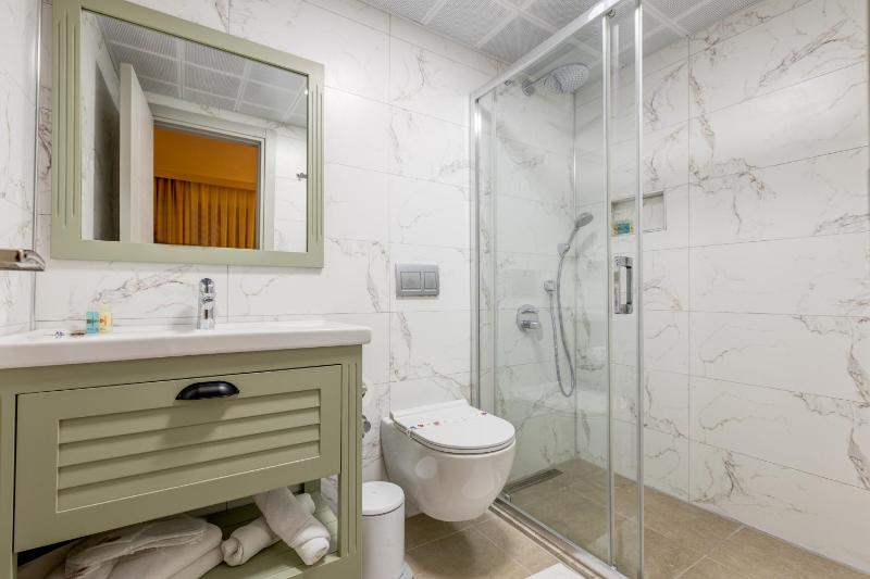 Standard Double Room image 1