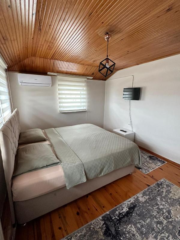 Apartment with Sea View image 1