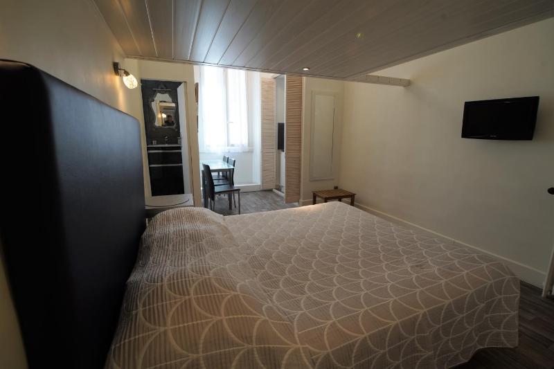 Triple Room with Mezzanine image 4