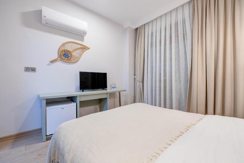 Double Room - Disability Access image 2