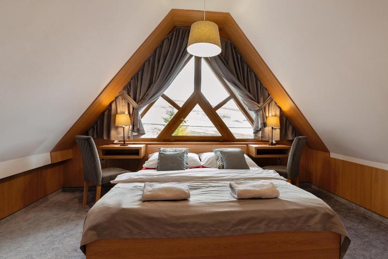 Double Room image 3