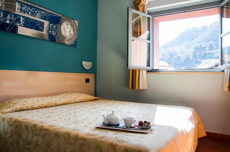 Lizard Hotel - image 36