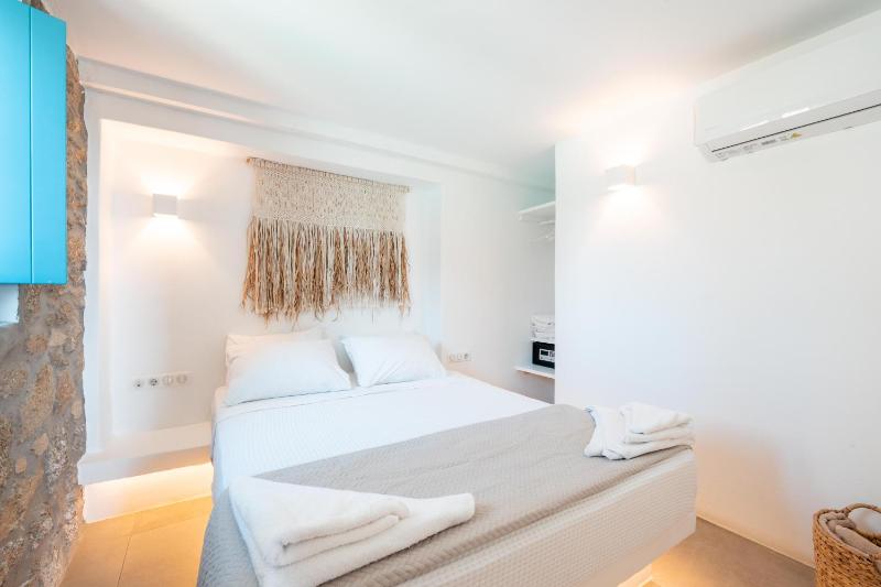 Anemela Villas & Suites Mykonos - image 4