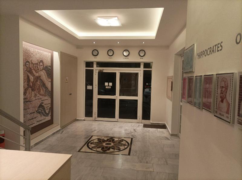 Achilleas Hotel Apartments - image 4