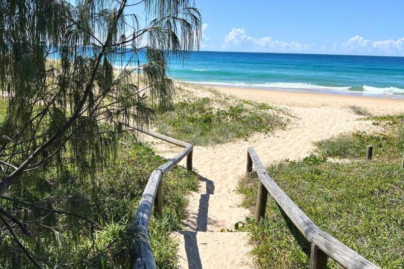 Beachside Escape Sunshine Beach - image 8