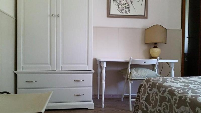 Double Room image 2