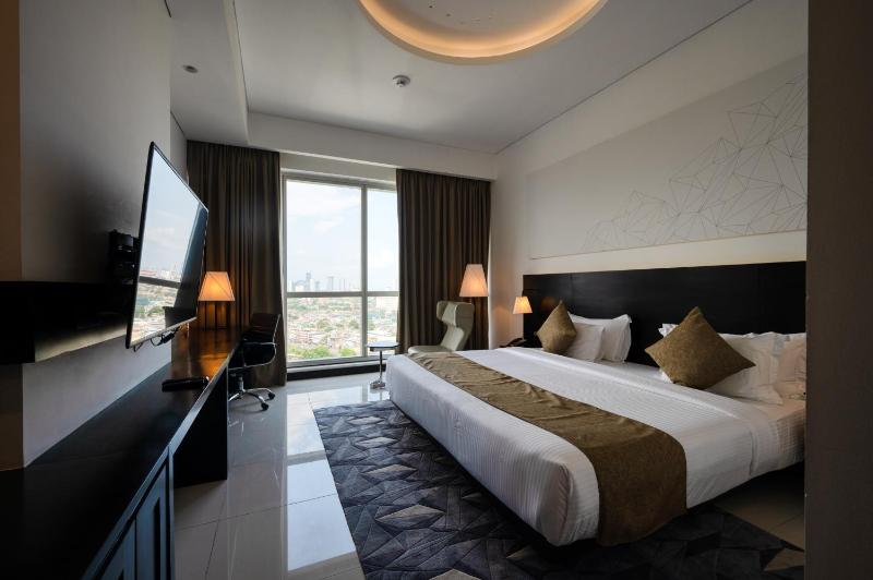 Deluxe Double Room image 1