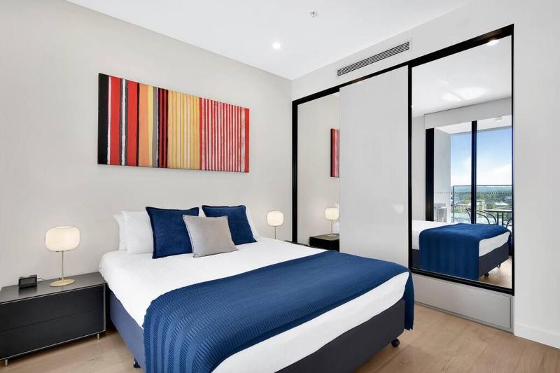 Stunning Corporate Apartment WAT1011601 - image 2