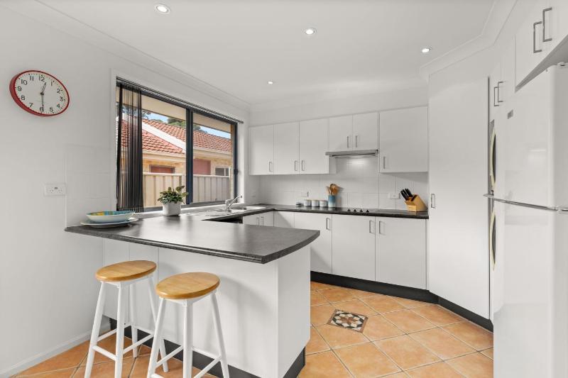 Coastal Villa by Experience Jervis Bay - image 5