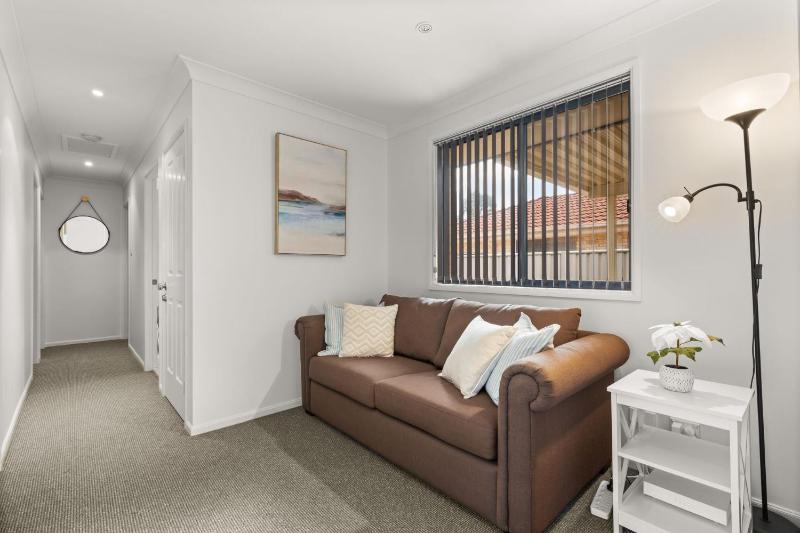 Coastal Villa by Experience Jervis Bay - image 4