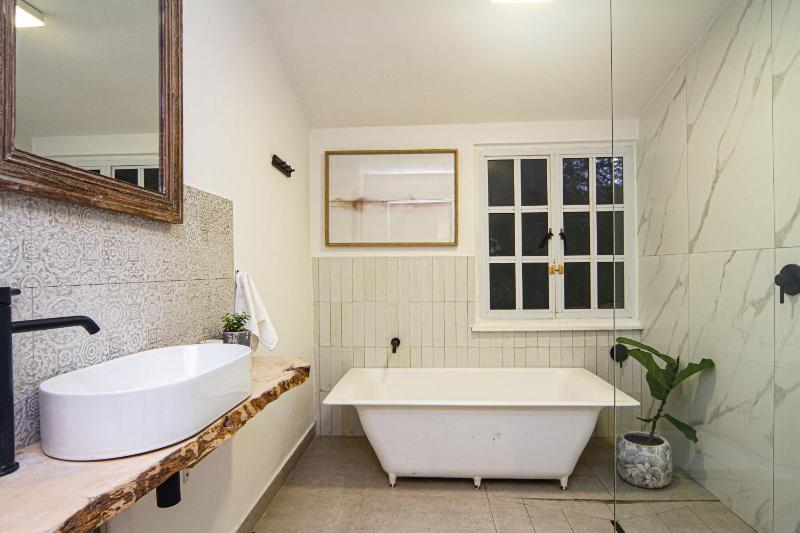 Shelbourne Boutique Lodge - image 8
