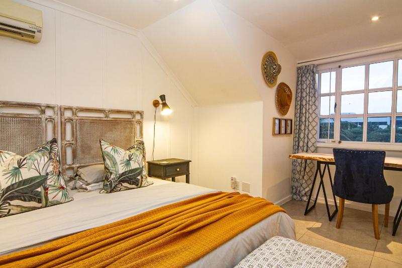 Shelbourne Boutique Lodge - image 3