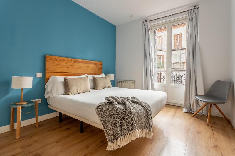 One-Bedroom Apartment with Balcony (4 Adults) image 3