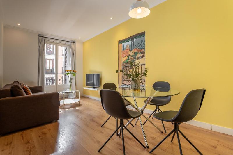 One-Bedroom Apartment with Balcony (4 Adults) image 4