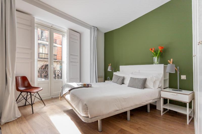 One-Bedroom Apartment image 3