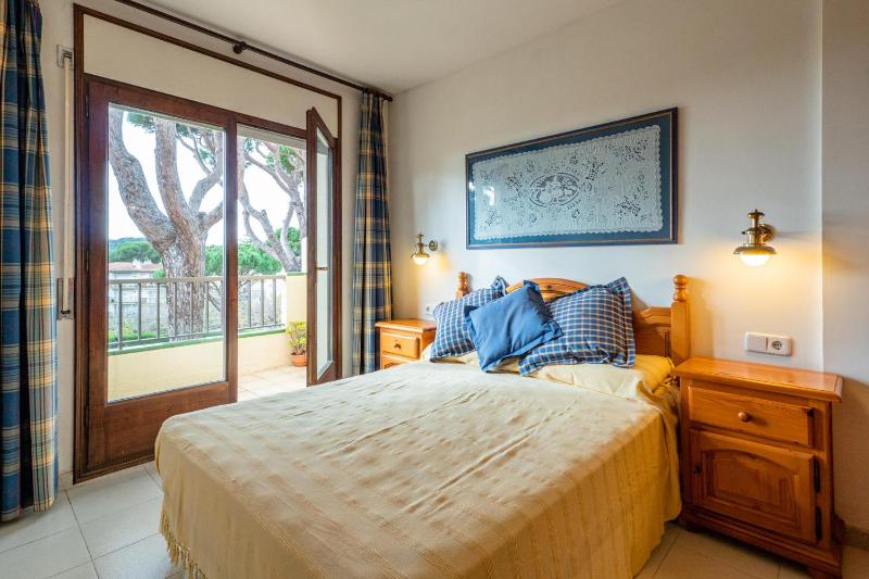 AQ-7 Calella de Parafrugell 4 Pax - image 22