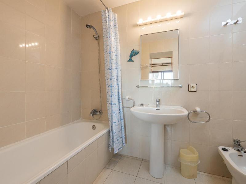 AQ-7 Calella de Parafrugell 4 Pax - image 14