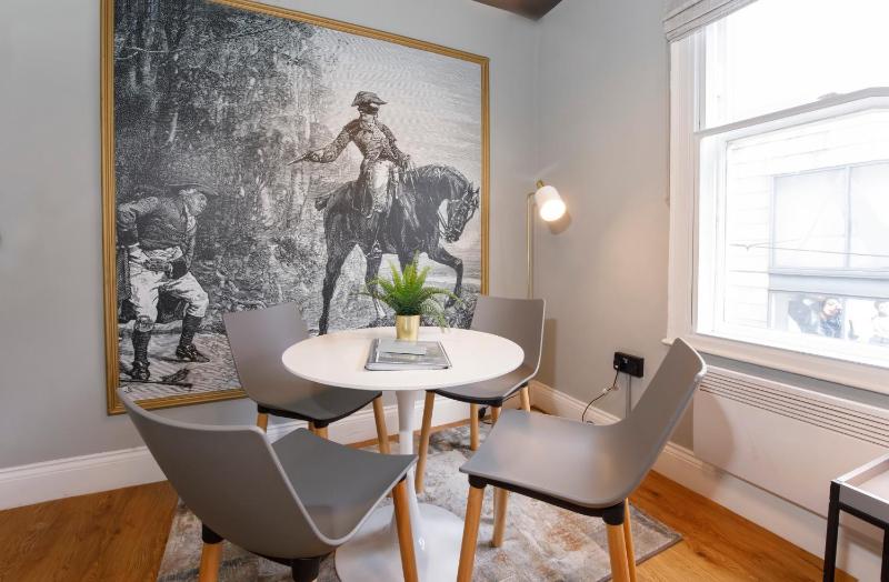 Two-Bedroom Apartment image 4