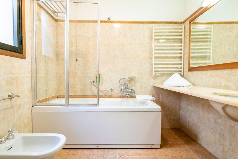 Junior Suite image 3