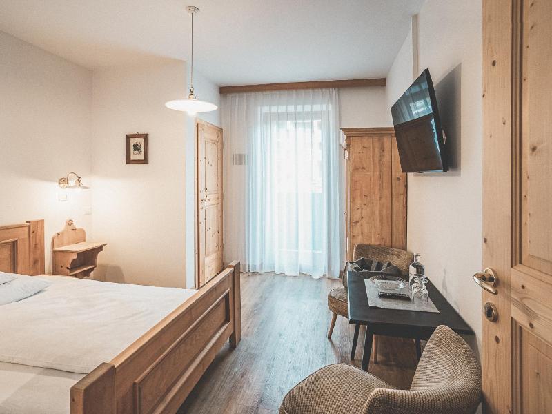 Single Room with Balcony image 1